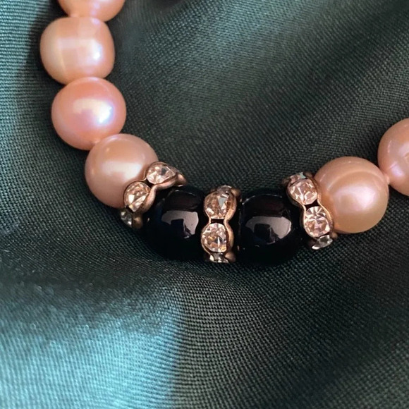 Pink Freshwater Pearl and Rhinestone Bracelet - Picture 5 of 15